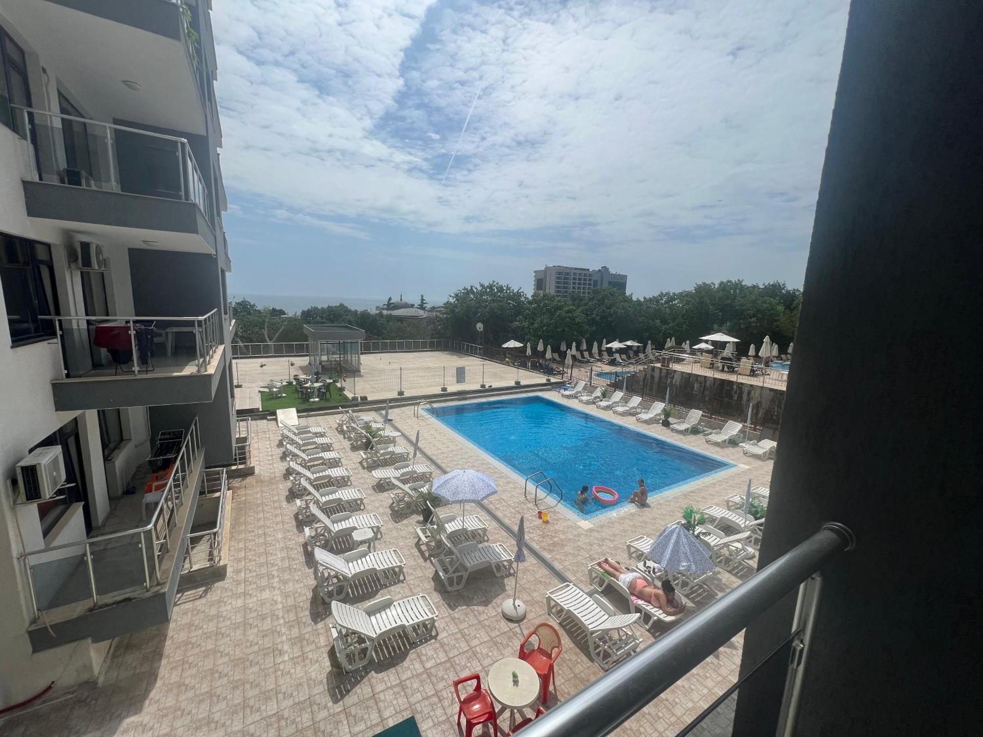 Dilov Apartments In Yalta Golden Sands Esterno foto
